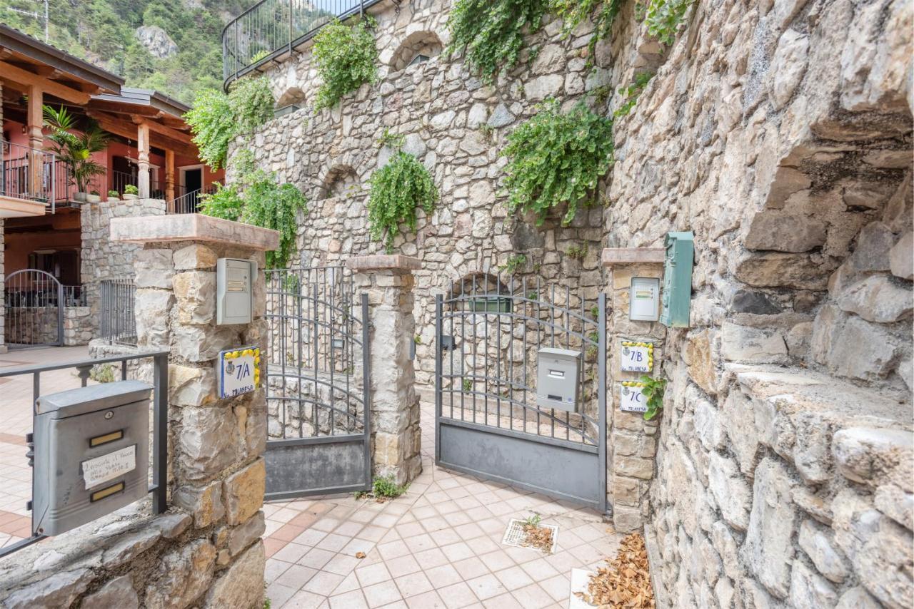 Casa Francesca Relax Apartment Limone sul Garda Luaran gambar